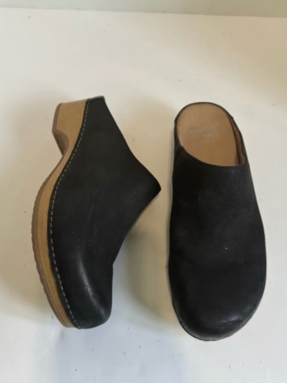Dansko Women's Brenda Shoes Black Nubuck Burnished. EU 39